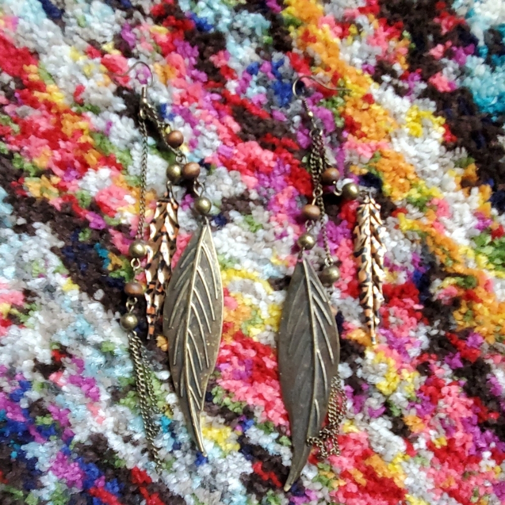 Metal dangle earings